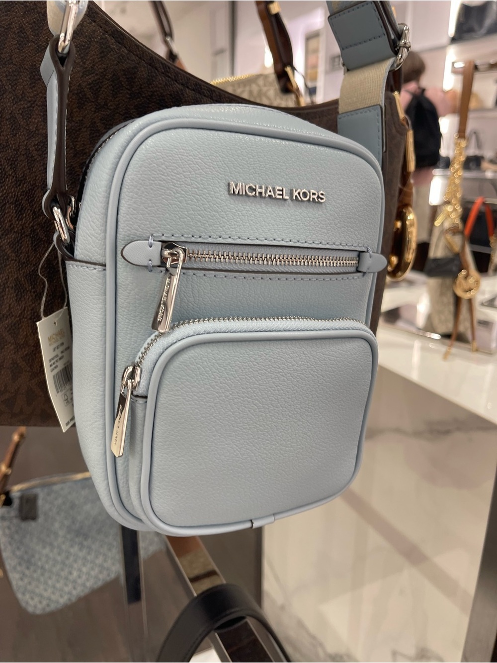 Michael Kors Jet Set Med Flight Leather Crossbody Messenger Bag
Pale Ocean 
NWT - Picture 8 of 16